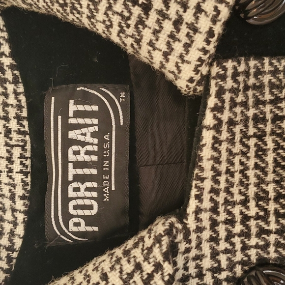 Vintage wool swing coat. - Picture 5 of 8